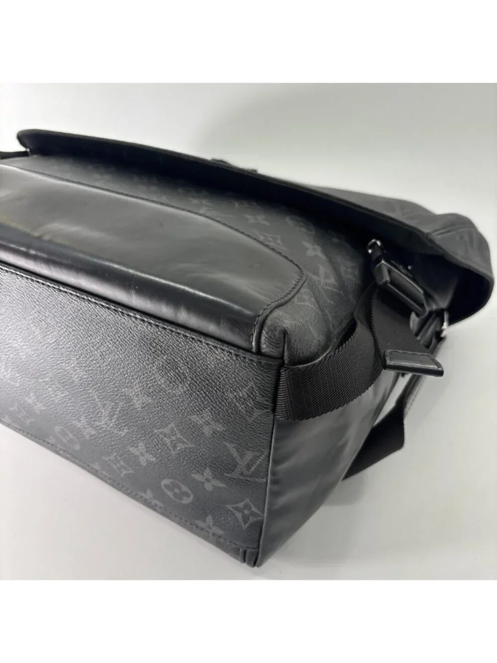 Louis Vuitton Monogram Eclipse Messenger Voyage PM